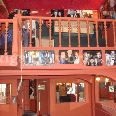 Καταστήματα